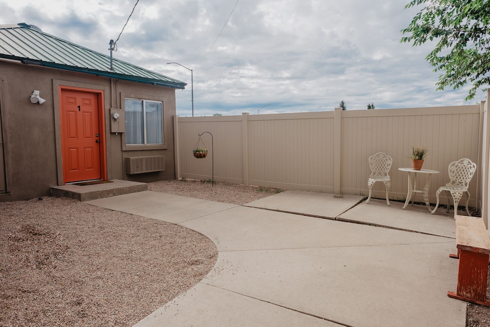 Lamplighter Lodge - photo 52