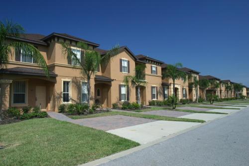 CL2040 Regal Palms Resort 4 Bedroom Townhome — 4-Star Luxury Hotel in Davenport, United States