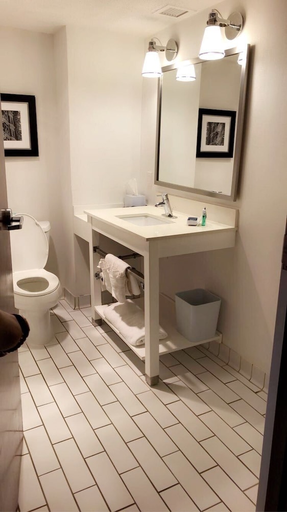 ANZ Hotels Scranton - photo 8