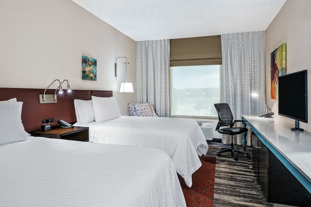 Hilton Garden Inn San Marcos - photo 10