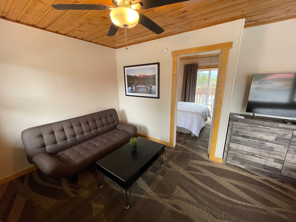Estes Mountain Inn - photo 19