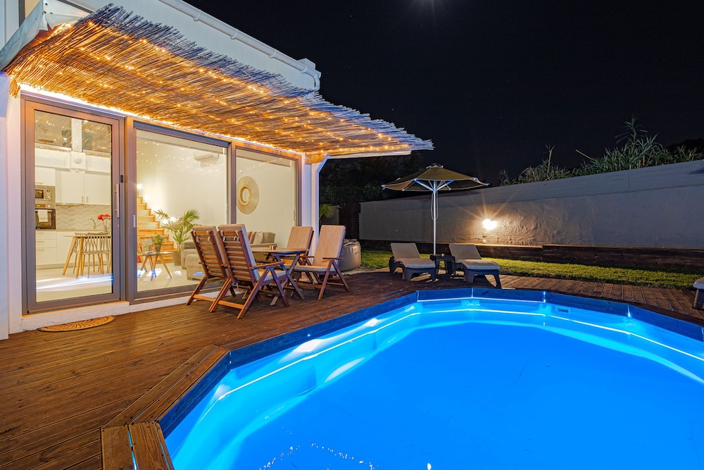 Cocoon Villas — 4-Star Luxury Hotel in Gerani, Greece