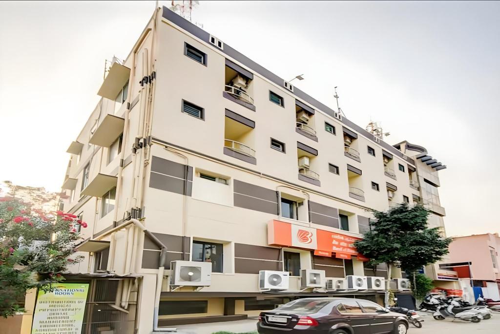 Hotel Royal Paradise in Coimbatore, India