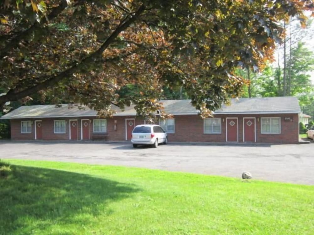 Cadet Motel - photo 53