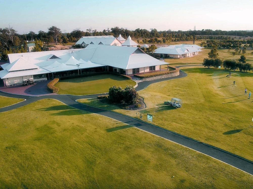 Mercure Bunbury Sanctuary Golf Resort - carbon neutral hotel in Bunbury