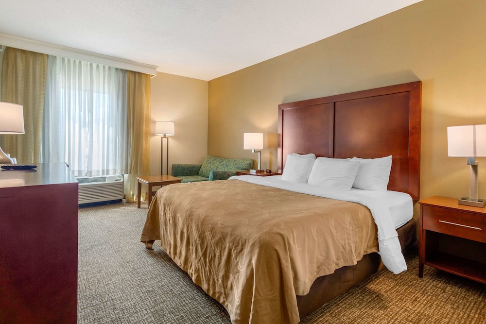 Quality Inn & Suites Olde Town - photo 18