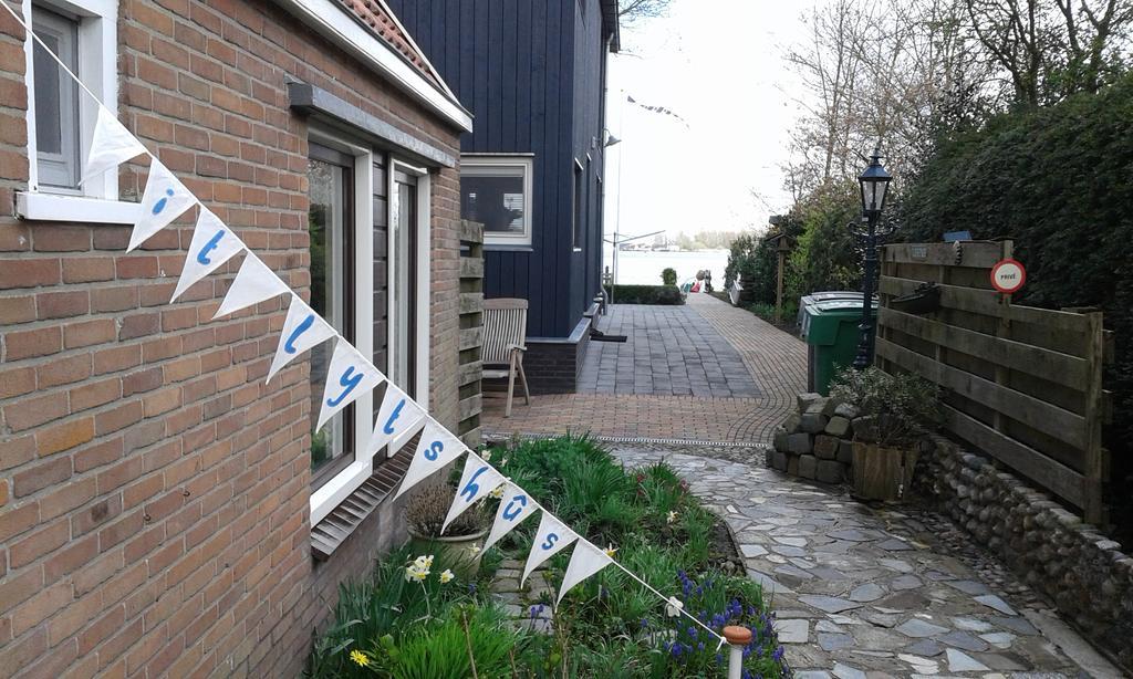 B&B It Lytshûs — 4-Star Luxury Hotel in Garyp, Netherlands