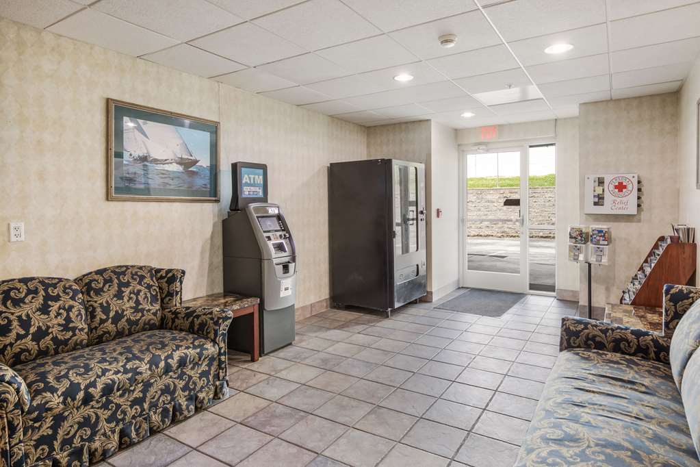 Econo Lodge Morristown - photo 19