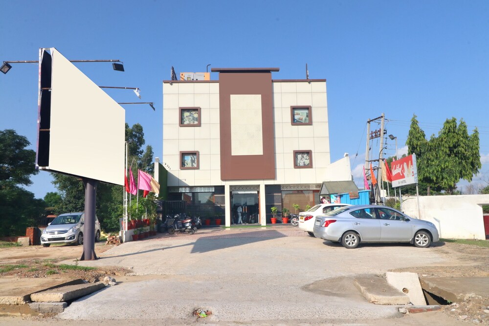 Oyo 22012 Hotel B1 in Jalandhar, India