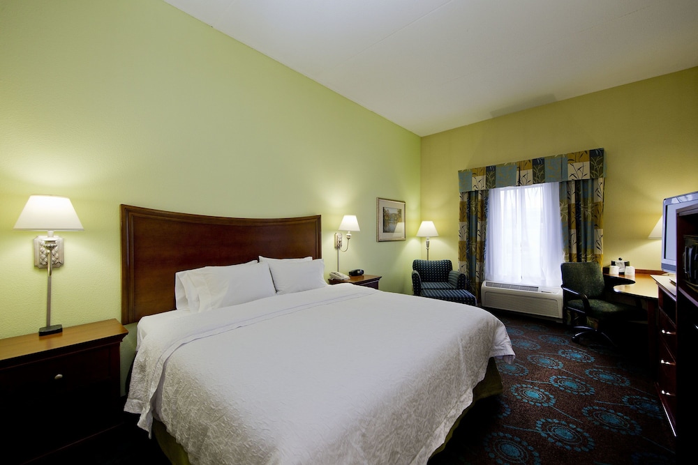 Hampton Inn Martinsburg South Inwood - photo 6