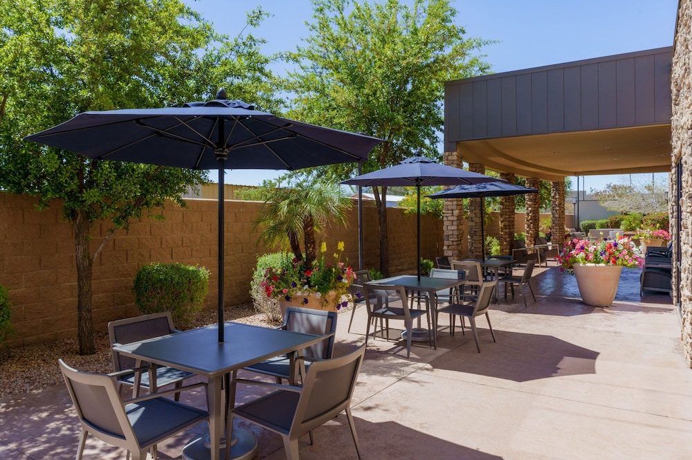 Courtyard Phoenix Mesa Gateway Airport - photo 34