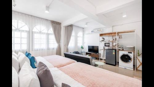 3A 168 House Near BTS icon siam