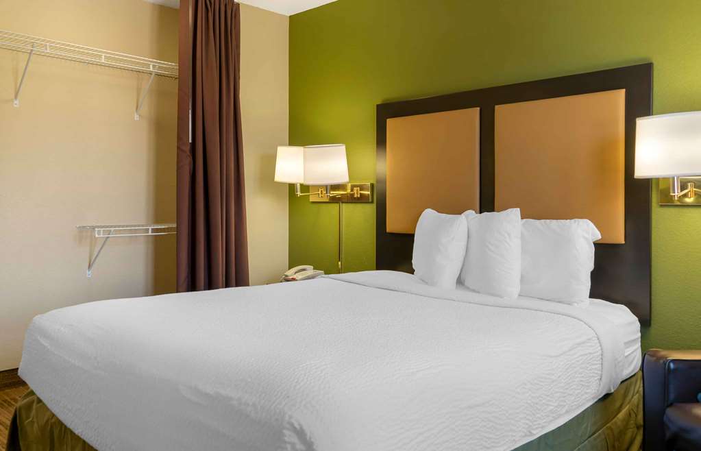 Extended Stay America Suites Detroit Metropolitan Airport - photo 13