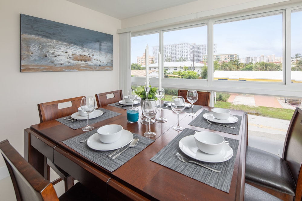 Pompano Suites by the Beach - photo 27