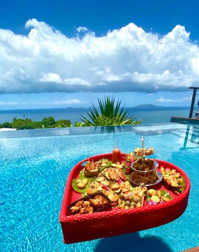 Villa Cajou chambres d'hôtes chez l'habitant et Zanzibar cottage — 4-Star Luxury Hotel in Trois-Rivieres, Guadeloupe