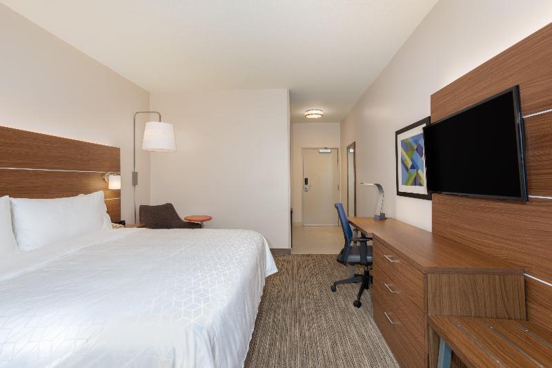 Sleep Inn & Suites Tempe ASU Campus - photo 15