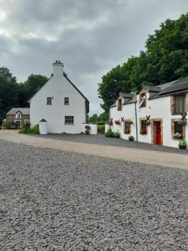 Moira Cottages @Berwickhall Sleeps 12 — hotel in Moira