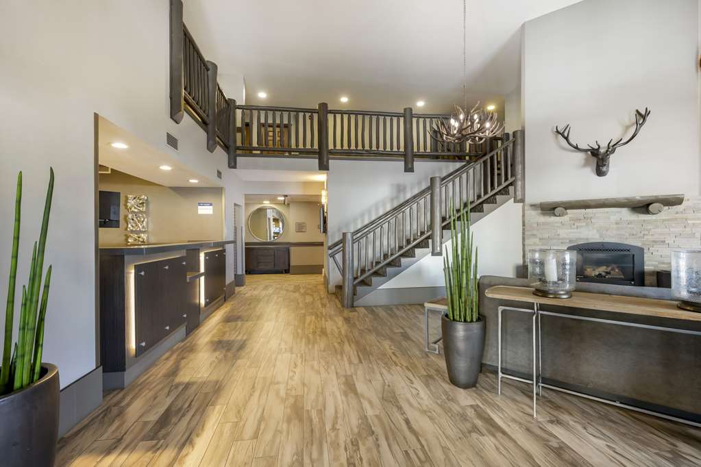Best Western Plus Kalispell Glacier Park West Hotel & Suites - photo 32