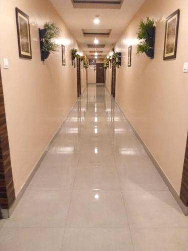Hotel S R - last minute hotel in Lucknow