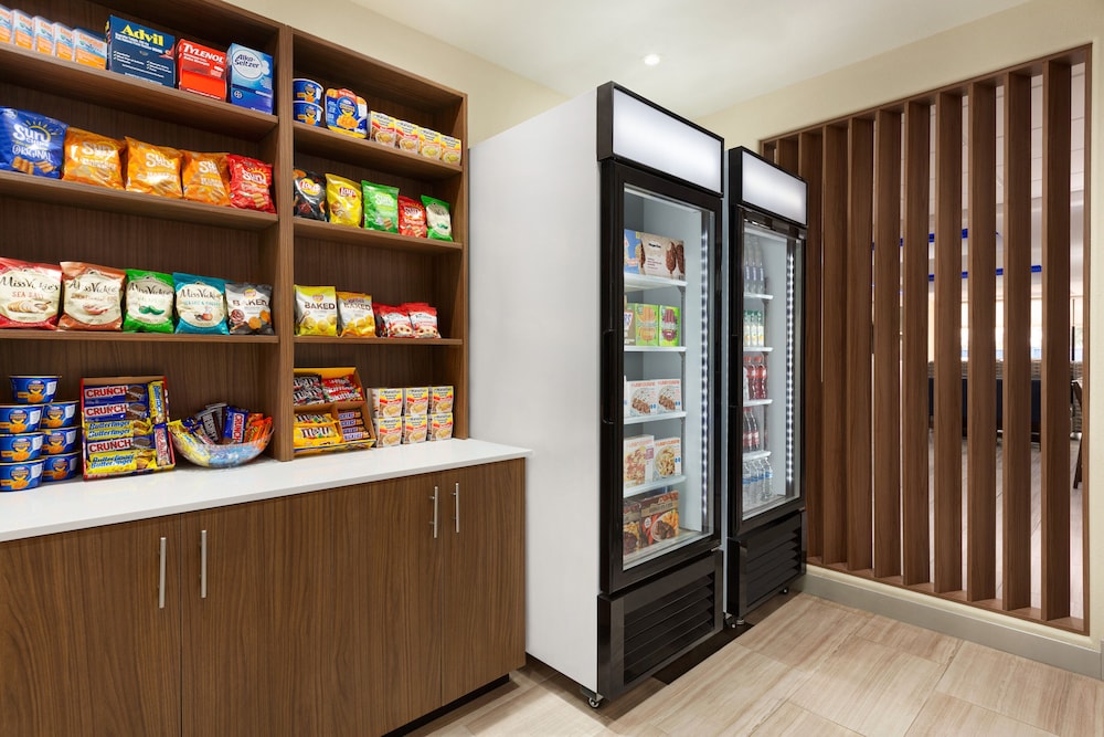 Holiday Inn Express Hotel & Suites Mission McAllen Area by IHG - photo 36