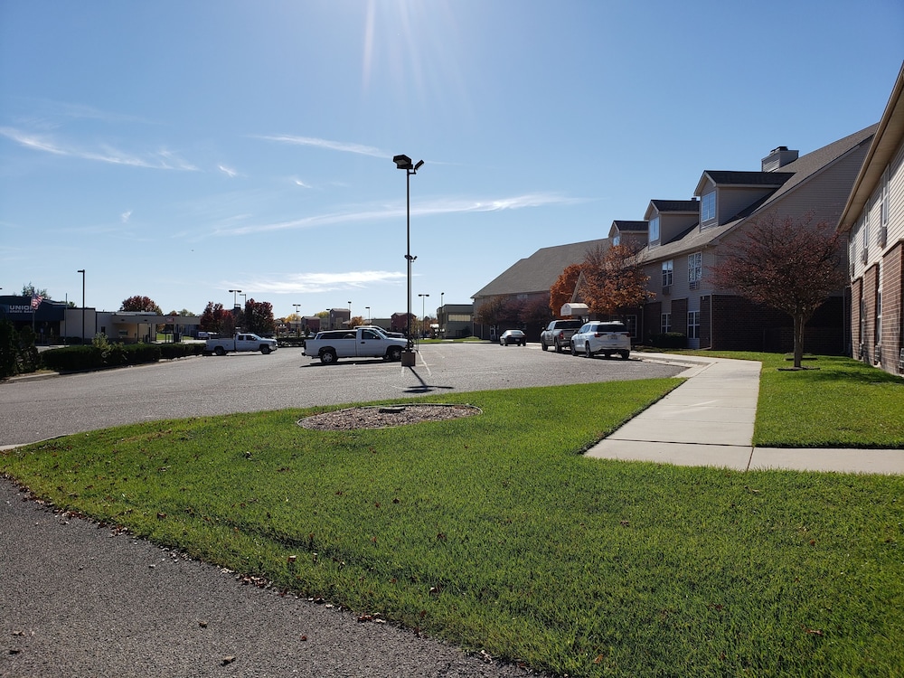 Candlewood Suites Wichita Northwest - photo 48