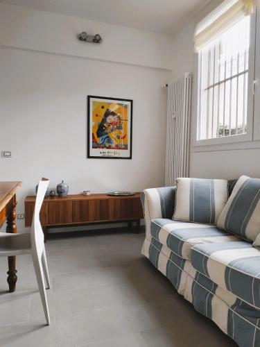 MonteRoom Apartments — 4-Star Luxury Hotel in Bologna, Italy