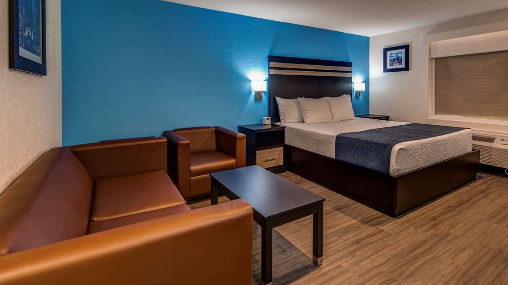 SureStay Plus Hotel by Best Western Humble - photo 11