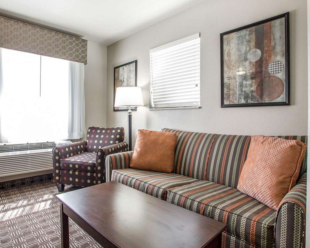 MainStay Suites St. Robert Fort Leonard Wood - photo 9