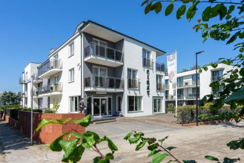 Pensjonat Pirat — hotel in Jastrzebia Gora