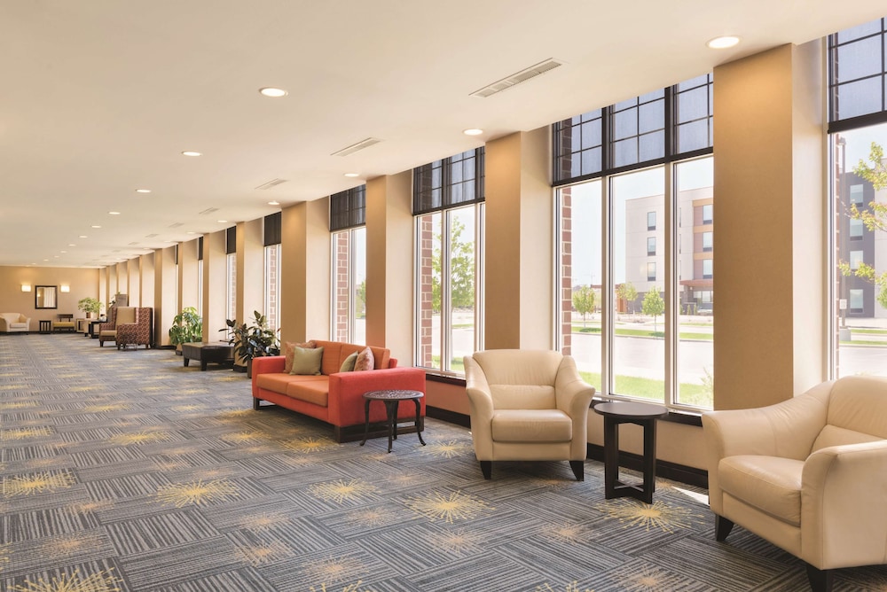 Hilton Garden Inn Fargo - photo 65