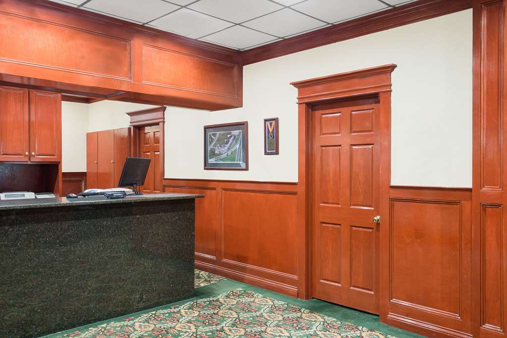 Howard Johnson by Wyndham Saugerties - photo 3