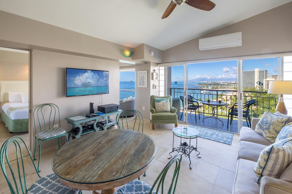 Waikiki Shore By Outrigger - photo 92