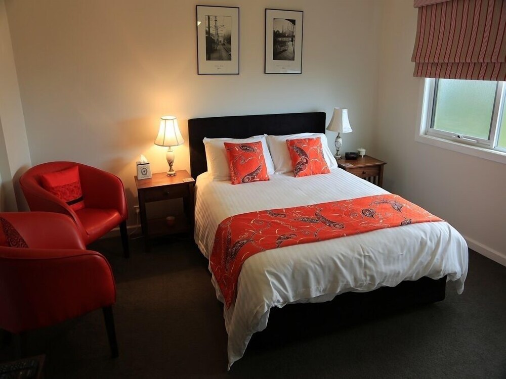 Austin Rise Bed and Breakfast — 4-Star Luxury Hotel in Melbourne, Australia