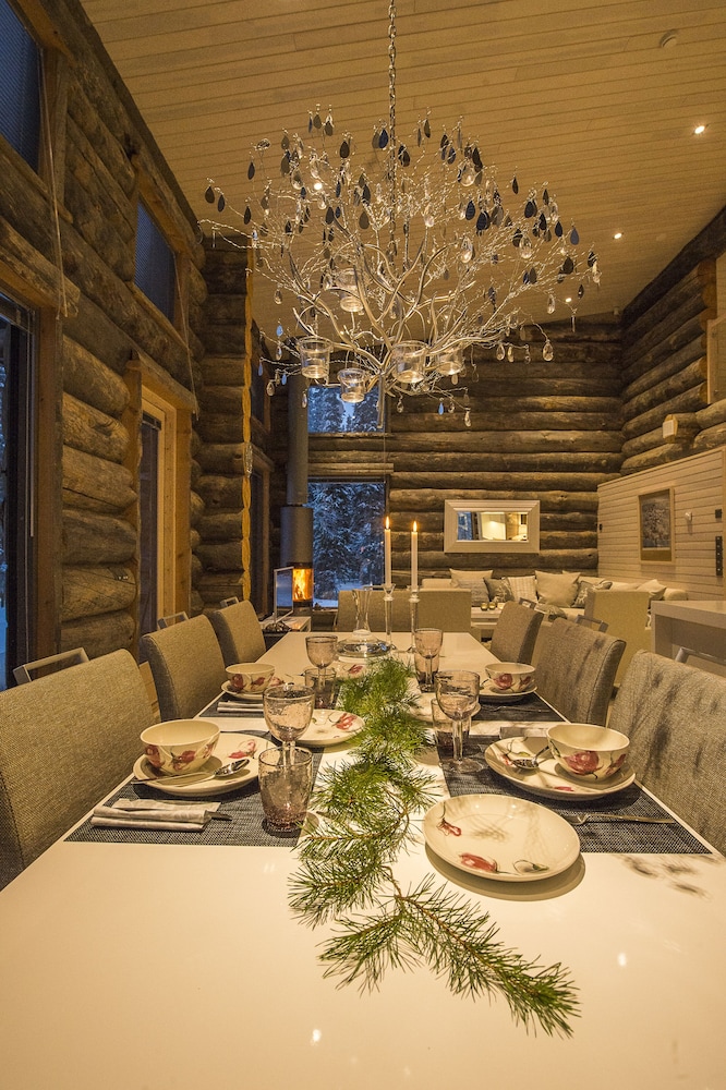 Villa Vuosselinranta — 4-Star Luxury Hotel in Kuusamo, Finland