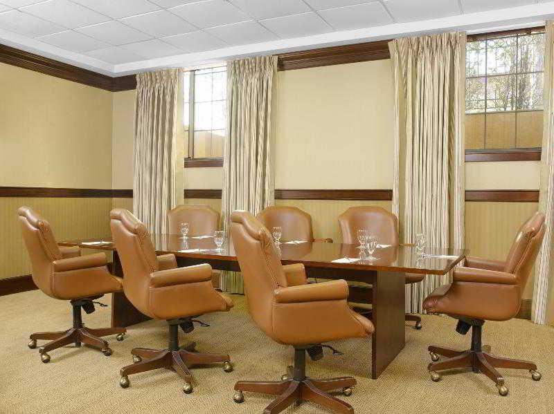 Sheraton Jfk Airport Hotel - photo 15