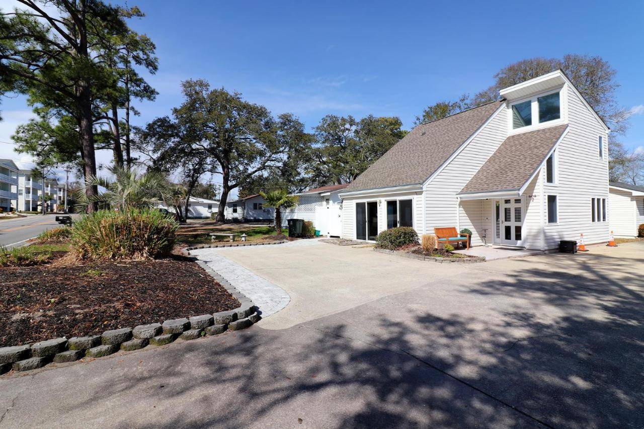 Shello Chalet a quiet home close to the beach — 4-Star Luxury Hotel in Myrtle Beach, United States