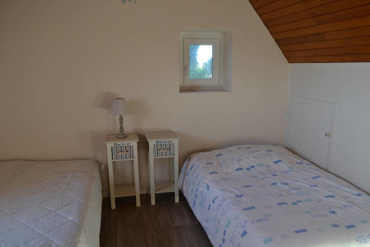 Grande Maison Les Pieds Dans L'eau Vacances Bord de Mer . — 4-Star Luxury Hotel in Penvenan, France