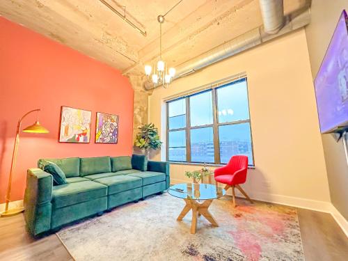 Fully Equipped 2BR Apartment in South Loop with Optional Parking and Gym Access Near McCormick Place & Lakefront Attractions — 4-Star Luxury Hotel in Chicago, United States