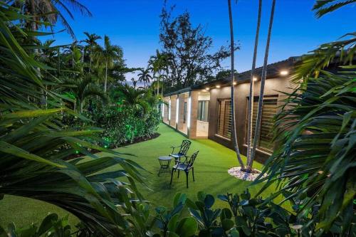 VillaKoBo Heated Pool Spa Bar Tennis Golf — 4-Star Luxury Hotel in Miami, United States