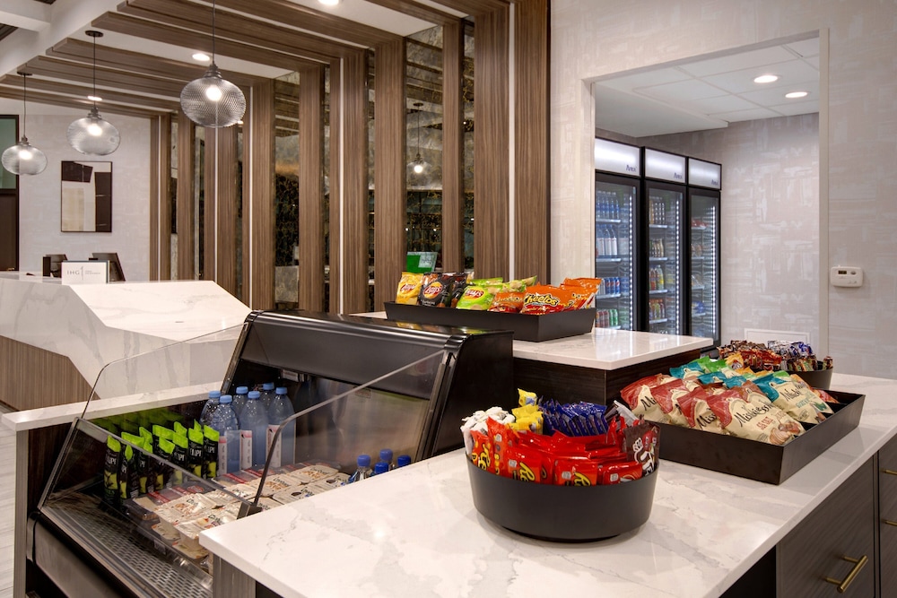 Crowne Plaza Auburn Hills by IHG - photo 41