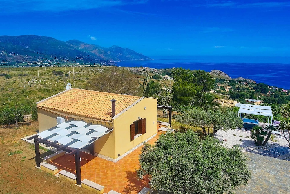 Villa Del Drago — 4-Star Luxury Hotel in Castellammare Del Golfo, Italy