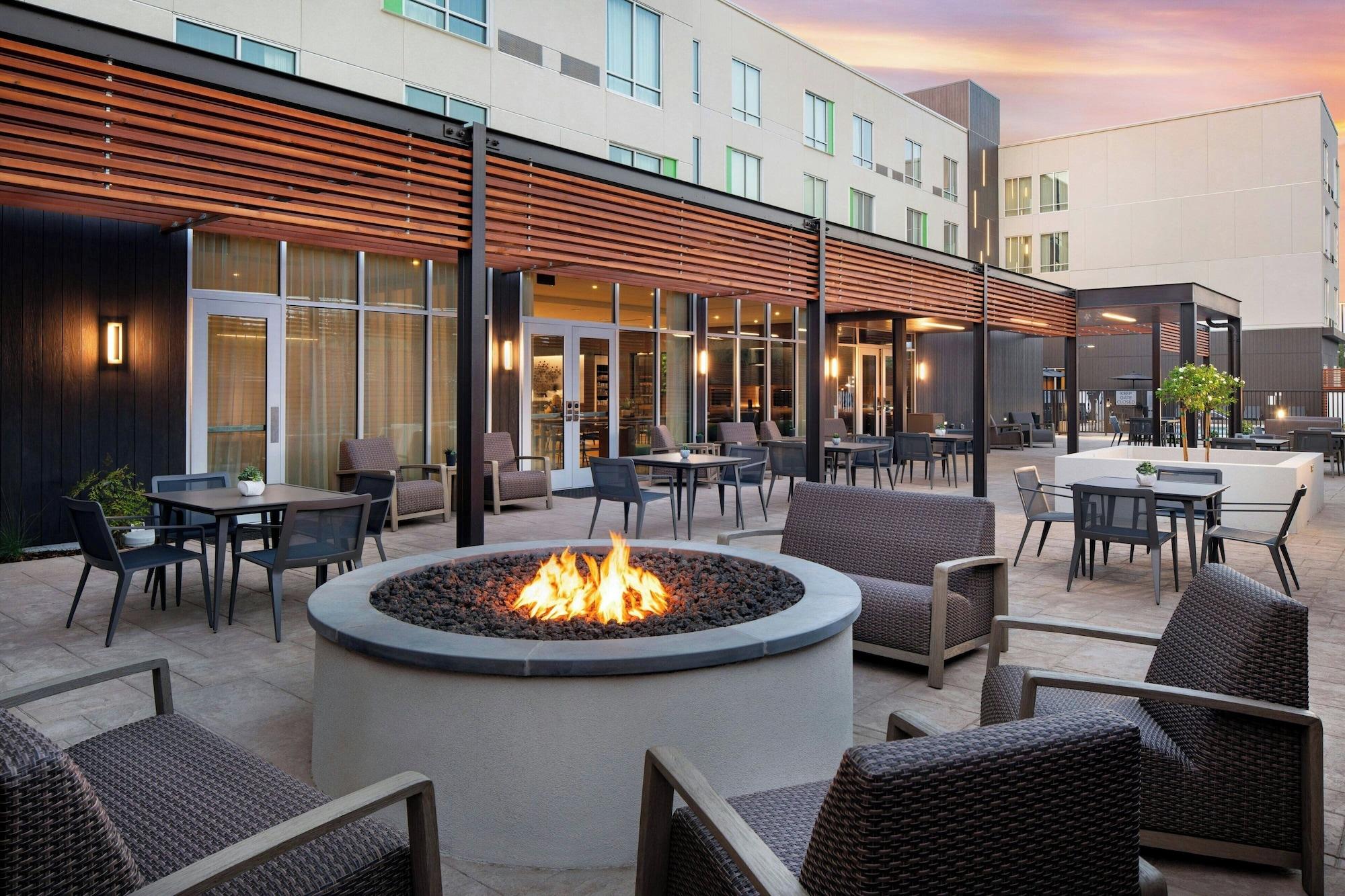 Courtyard by Marriott Fresno Clovis - photo 29