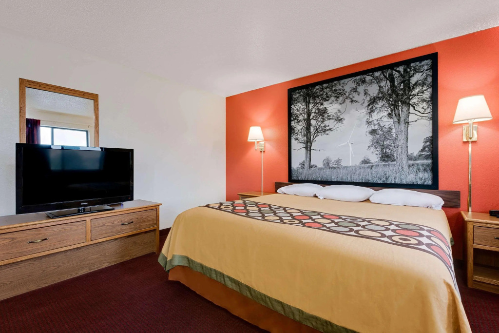 Super 8 by Wyndham Martinsburg - photo 16
