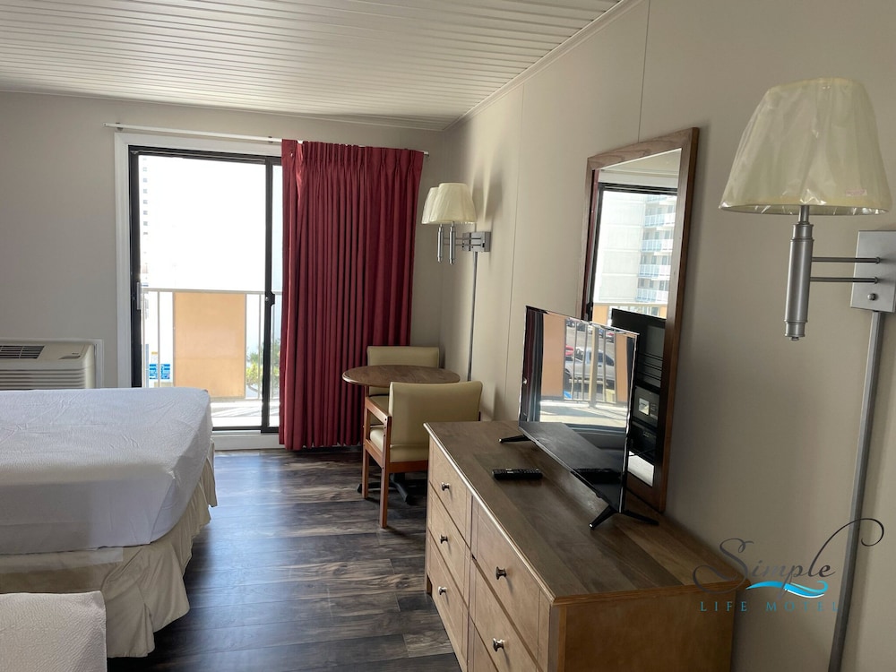 Simple Life Motel - photo 18