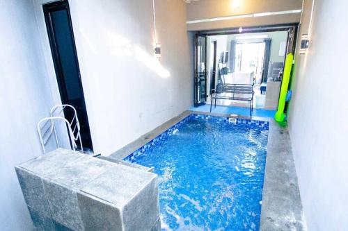 Villa Cendana Syariah Private Pool by Masterpiecevilla — 4-Star Luxury Hotel in Batu, Indonesia