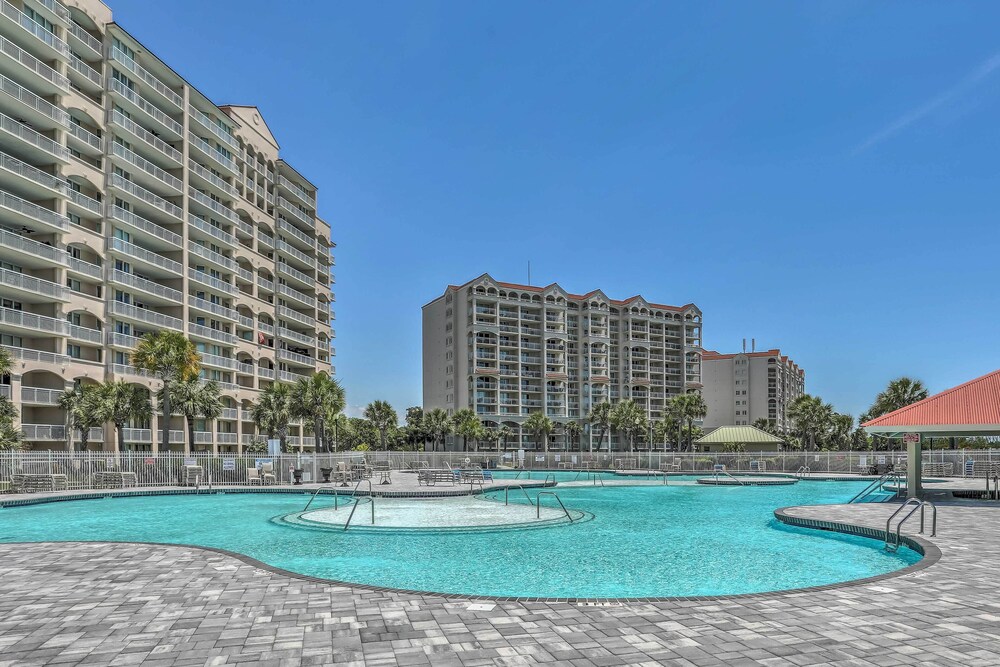 Resort Pool & Golf: Centrally Located NMB Retreat in North Myrtle Beach, United States