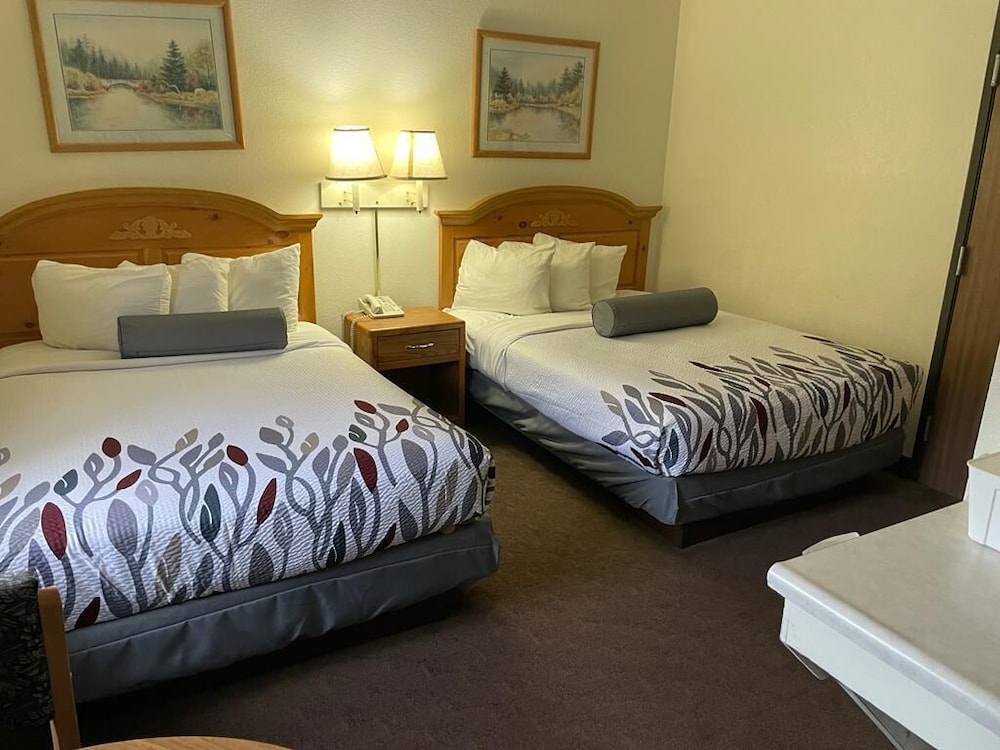 Royal Inn Keystone - photo 16