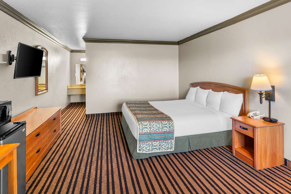 Americas Best Value Inn Vacaville Napa Valley - photo 22
