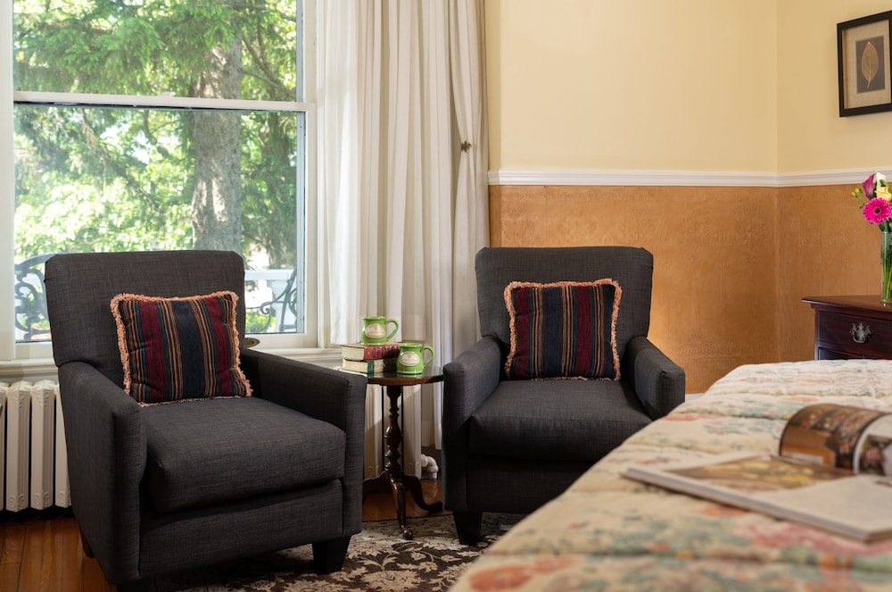 Albemarle Inn - photo 63