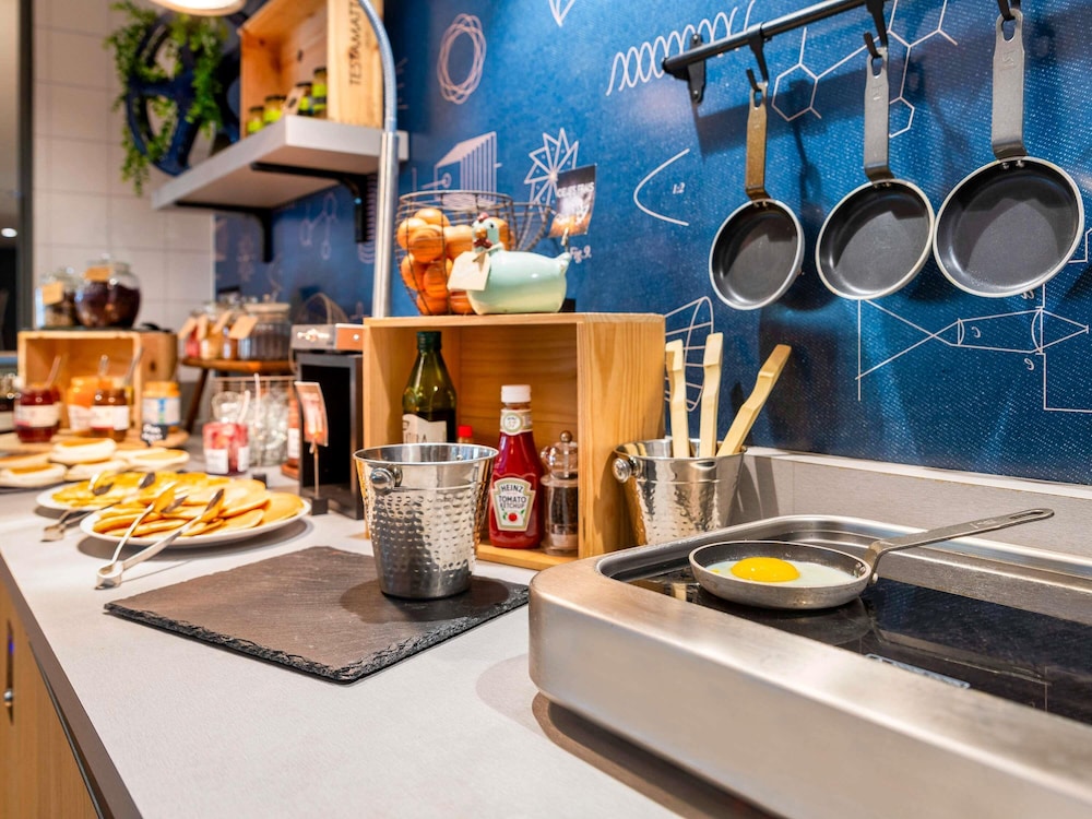 Hôtel Mercure Lyon Centre Lumière — 4-Star Luxury Hotel in Lyon, France